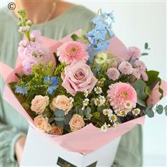 Large Summer Classic Hand-tied